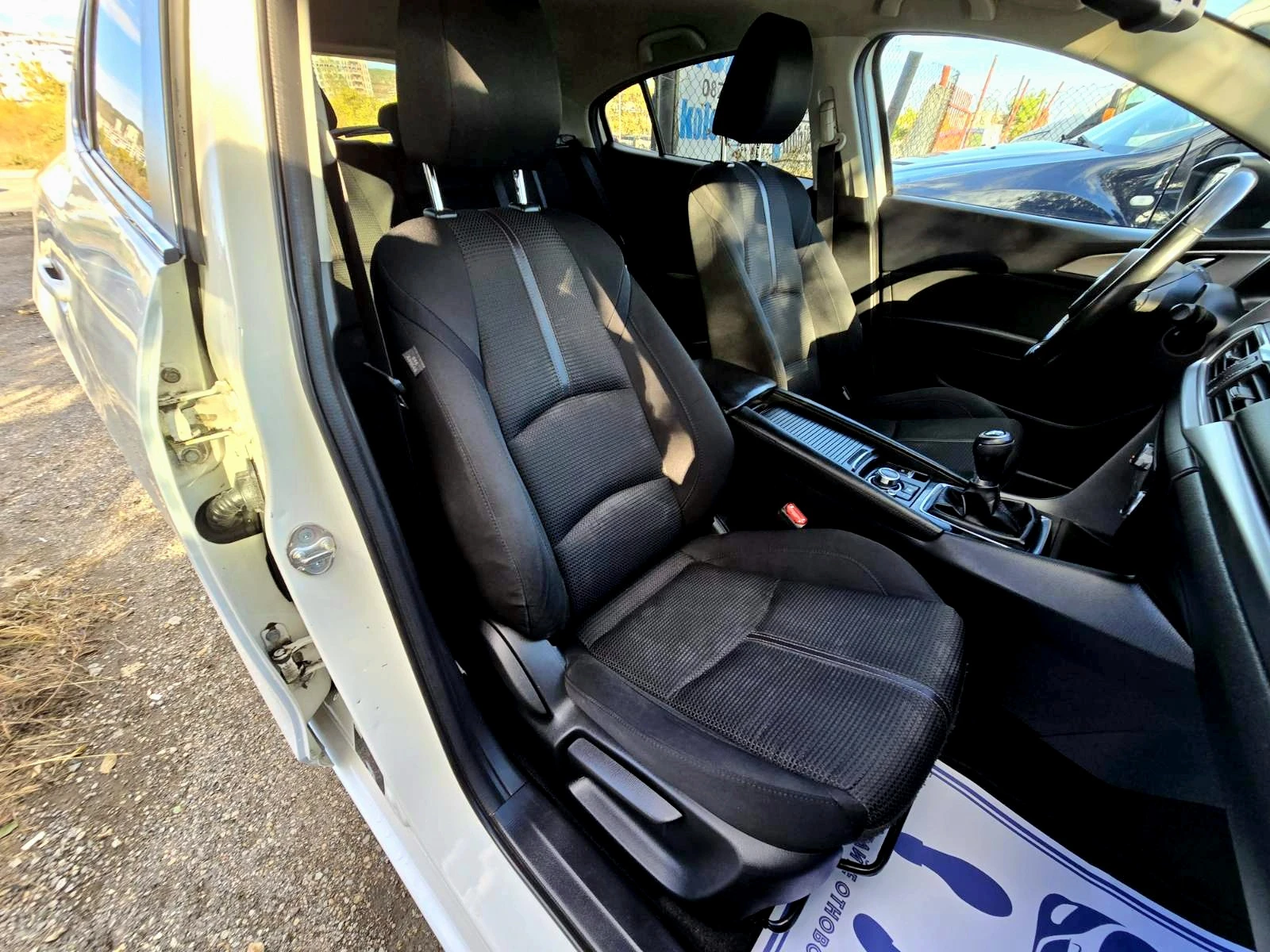 Mazda 3   /2.0SKYACTIVE | Mobile.bg   15