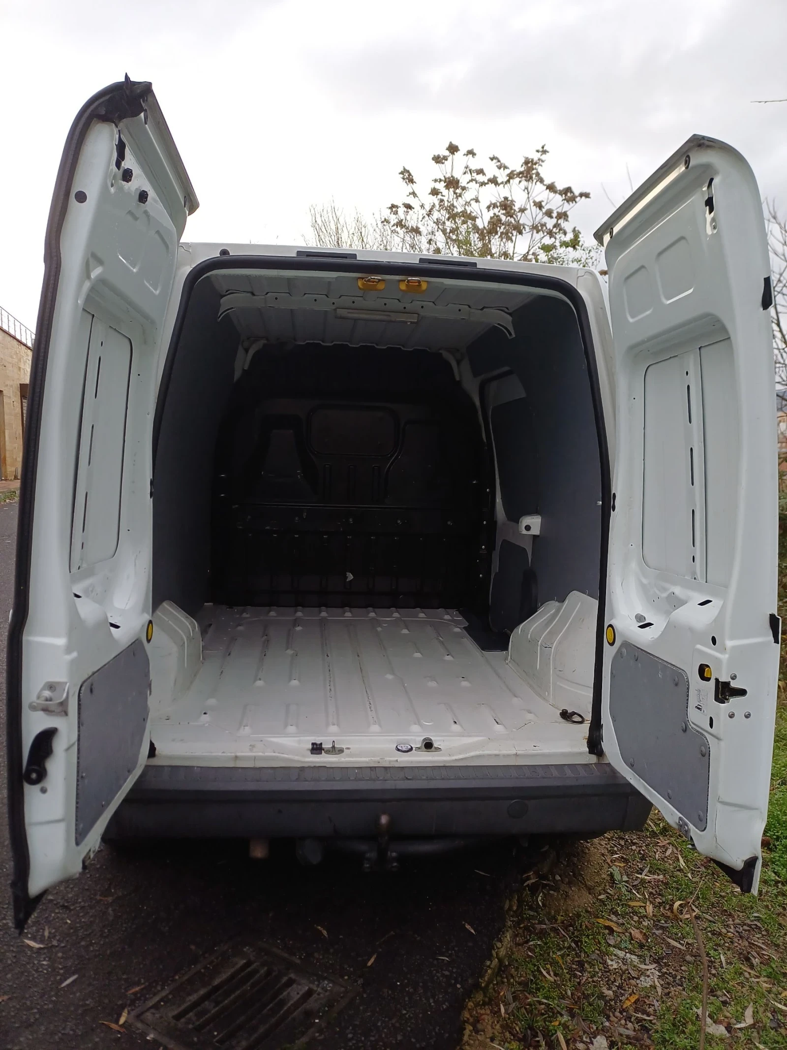 Ford Connect  - изображение 10