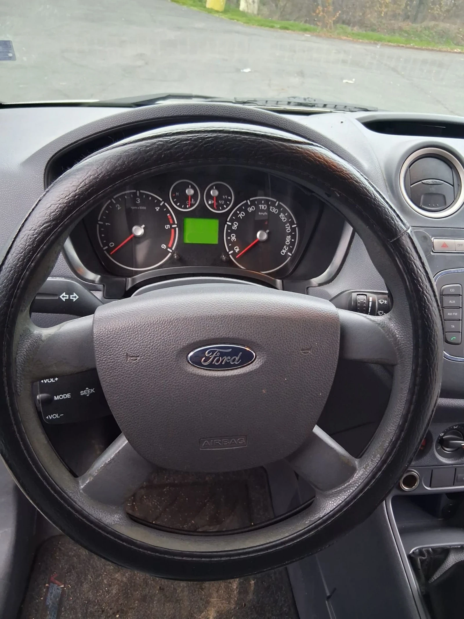Ford Connect  - изображение 7