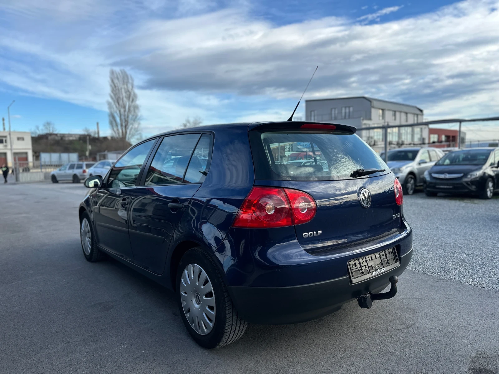 VW Golf 1.9 TDI/105 К.С/2007.09 - изображение 6