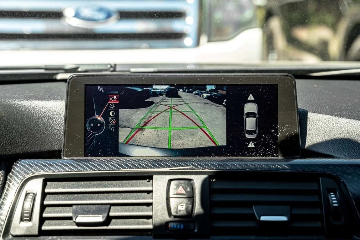 BMW 335 * xDrive/xDrive SA * CARFAX * ���� �� �� | Mobile.bg � ����������� 12