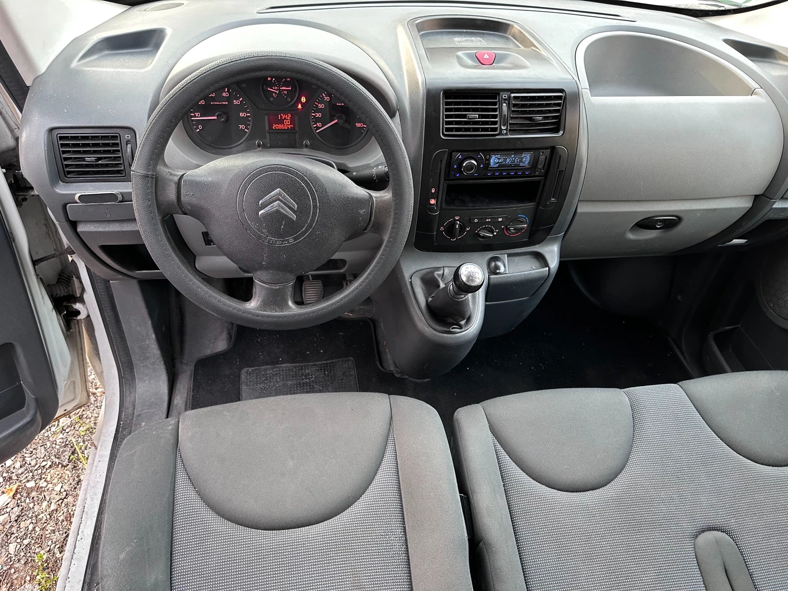 Citroen Jumpy 2.0 HDI, Климатик, снимка 10 - Автомобили и джипове - 54049459