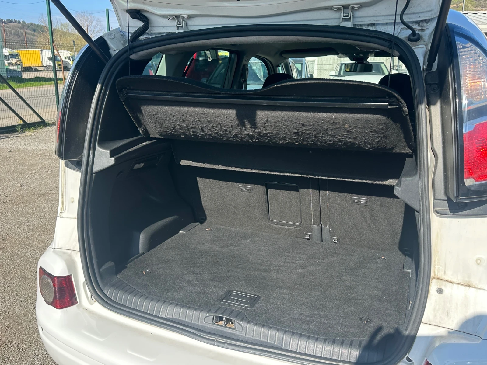 Citroen C3 Picasso 1.6HDI-ПАРКТРОНИК-КЛИМАТРОНИК-АВТОПИЛОТ, снимка 15 - Автомобили и джипове - 54120655