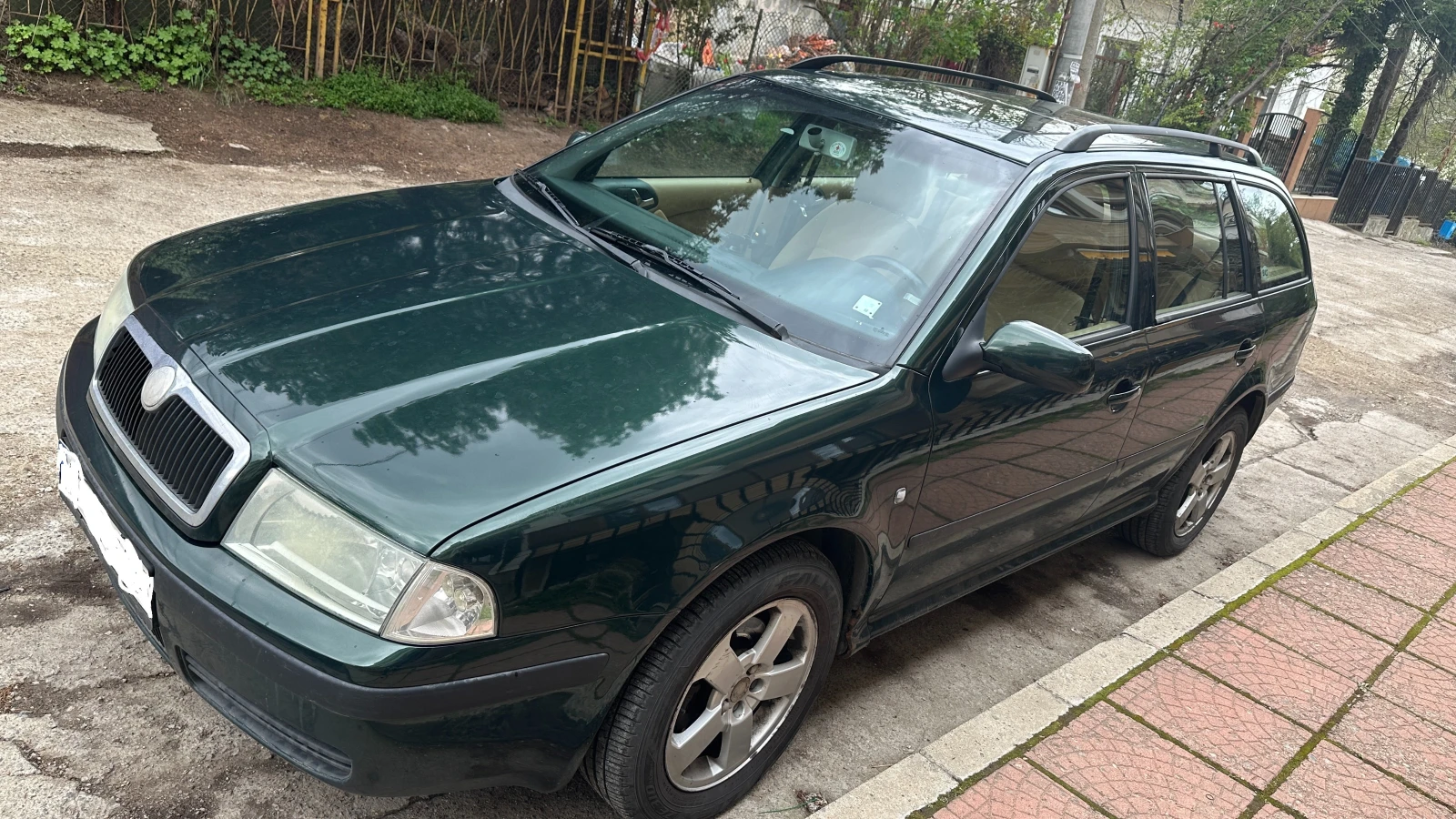 Skoda Octavia 1.9 TDI 4x4, снимка 2 - Автомобили и джипове - 54308662