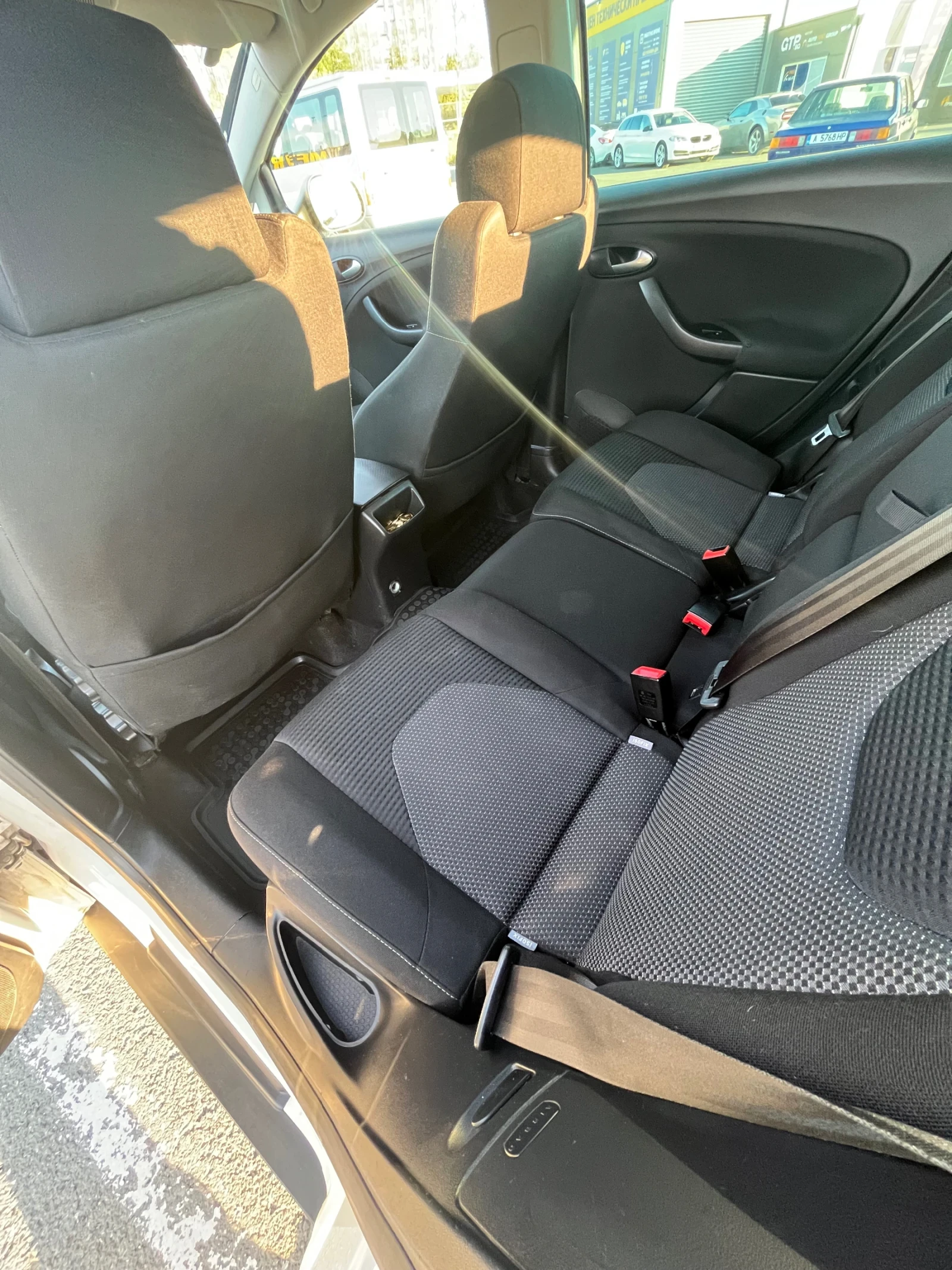 Seat Altea XL 2.0/140hp/DSG, снимка 12 - Автомобили и джипове - 54574950