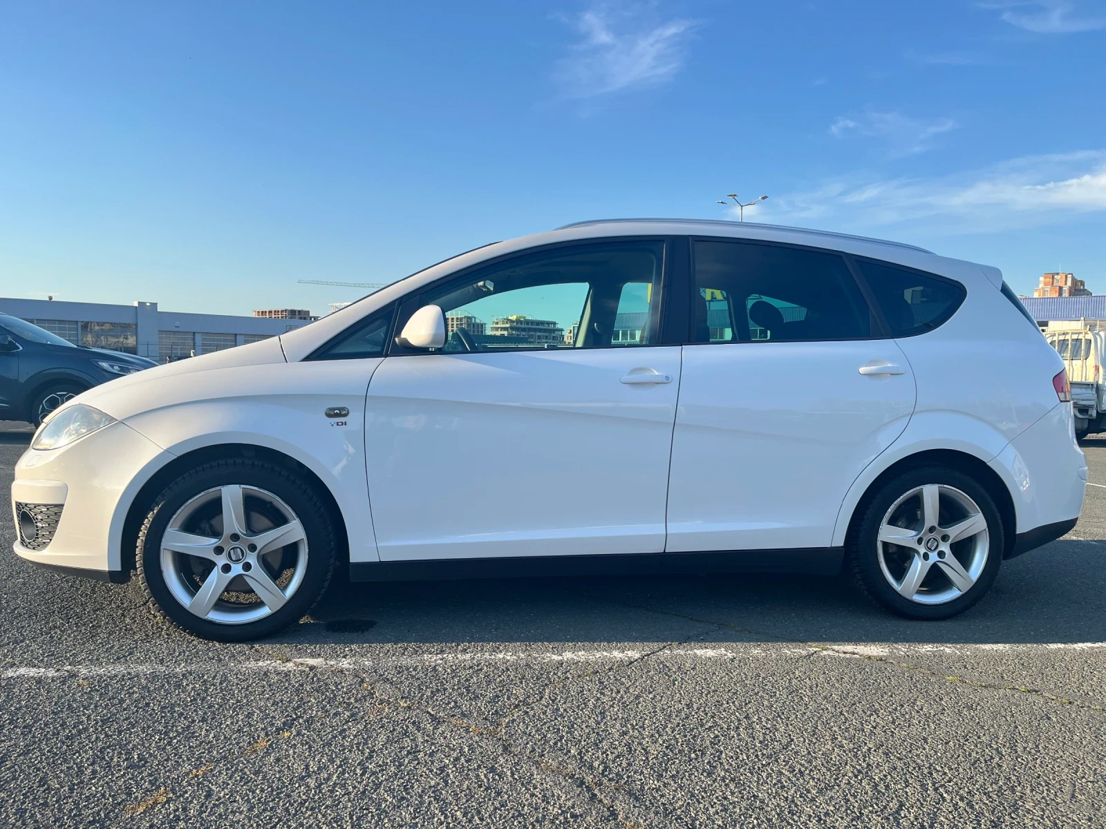 Seat Altea XL 2.0/140hp/DSG, снимка 6 - Автомобили и джипове - 54574950