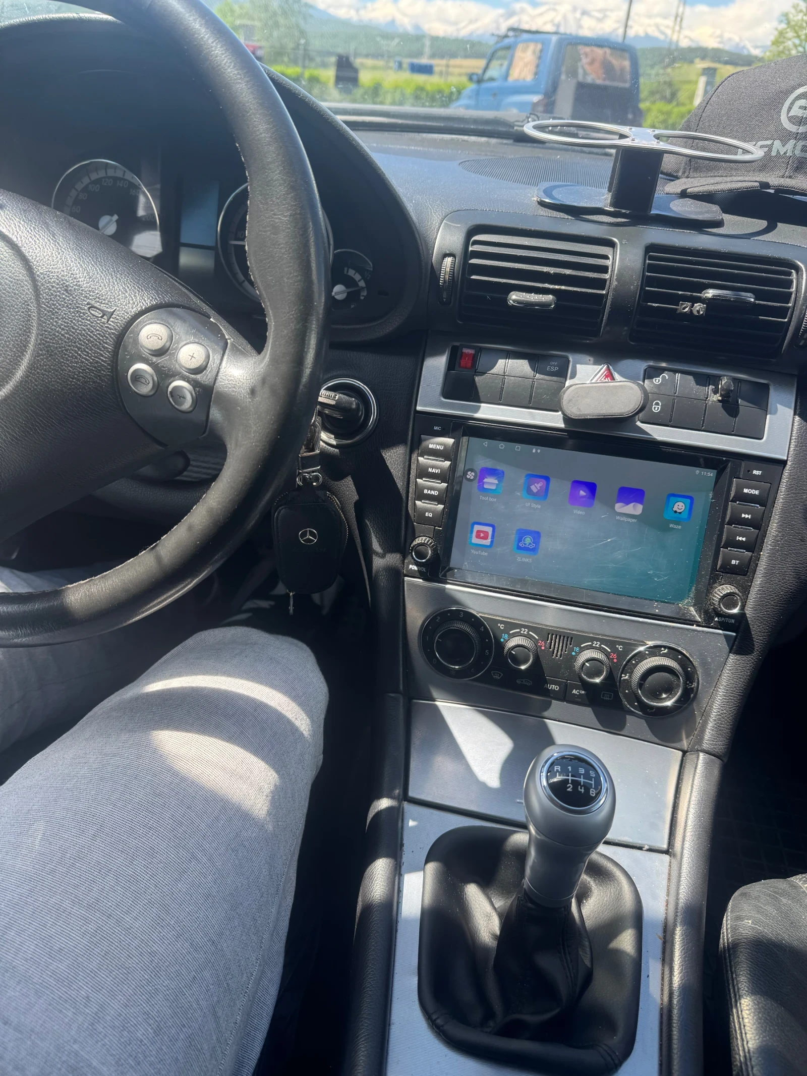 Mercedes-Benz C 220 2.2, снимка 8 - Автомобили и джипове - 54710443