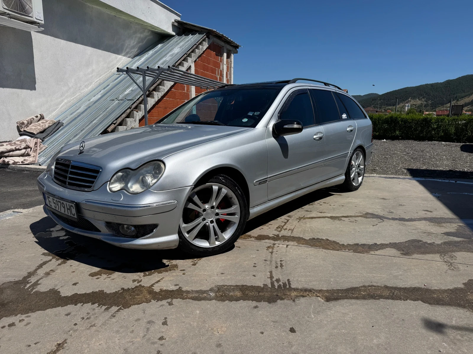 Mercedes-Benz C 220 2.2, снимка 4 - Автомобили и джипове - 54710443