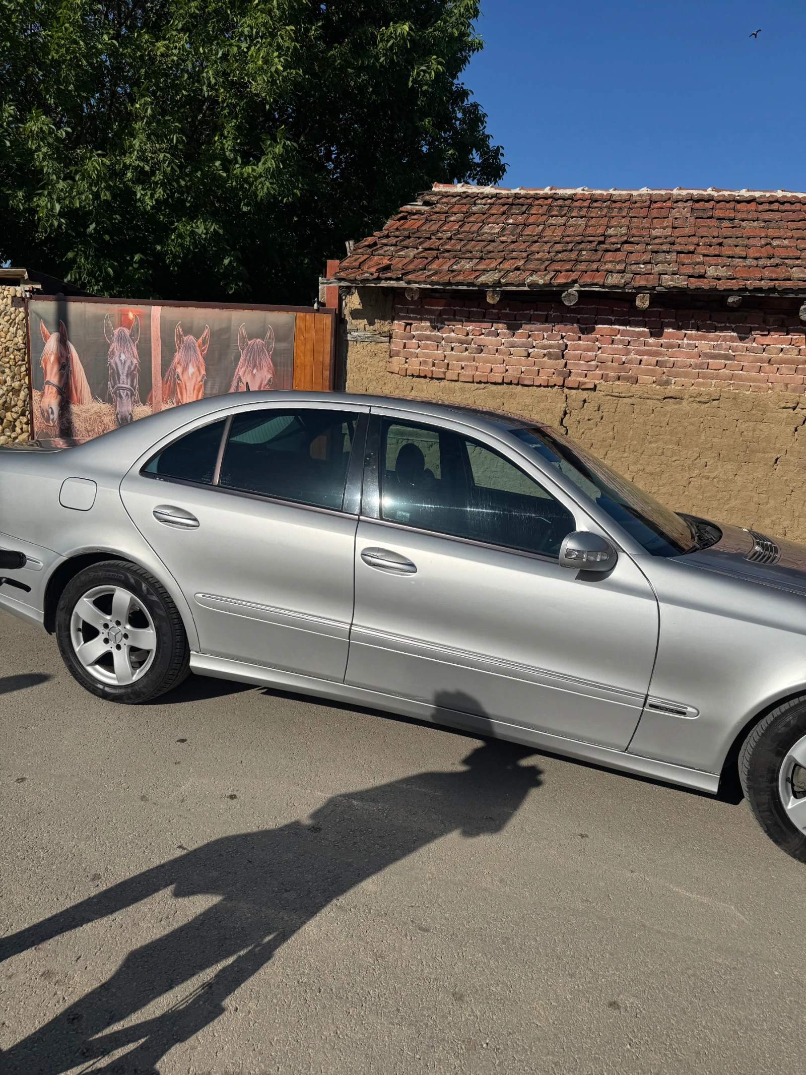Mercedes-Benz E 320, снимка 3 - Автомобили и джипове - 54747737