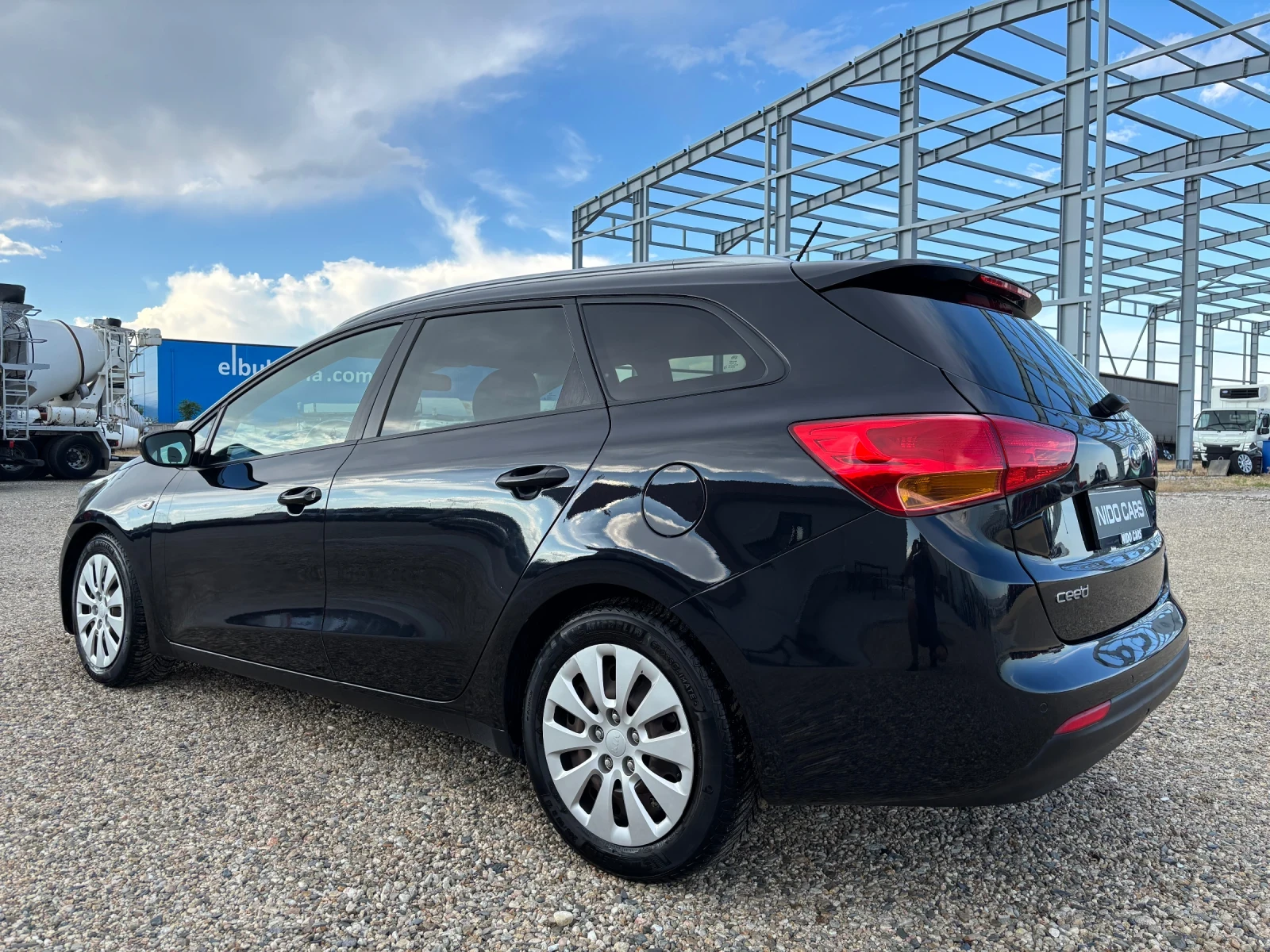 Kia Ceed 1.6D CRDI 16V 6ск., снимка 5 - Автомобили и джипове - 54840109