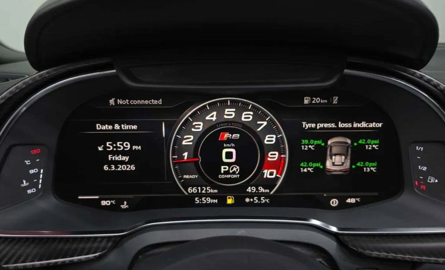Audi R8 V10 SPYDER, снимка 14 - Автомобили и джипове - 54901572