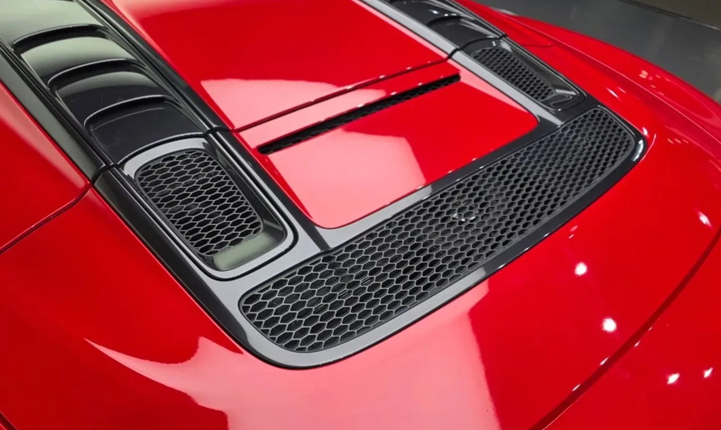 Audi R8 V10 SPYDER, снимка 5 - Автомобили и джипове - 54901572
