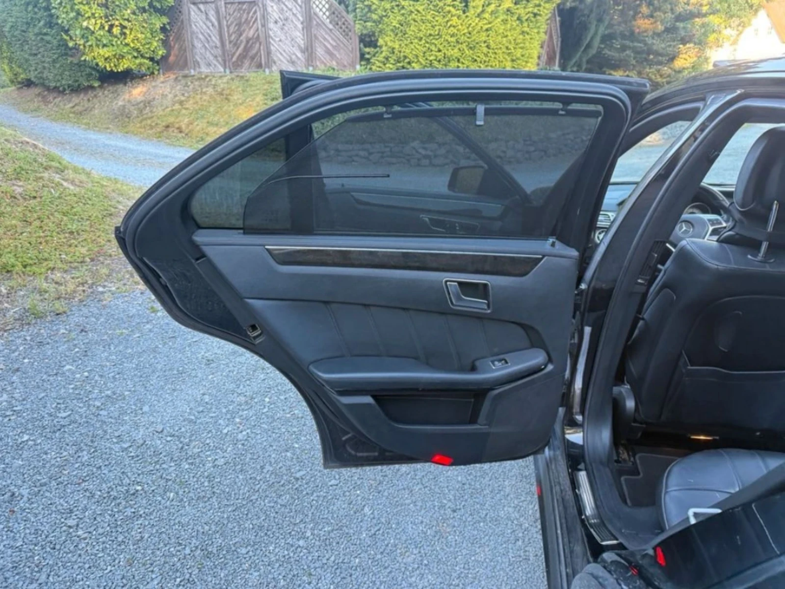 Mercedes-Benz E 350 Фулл екстри, снимка 9 - Автомобили и джипове - 55066641