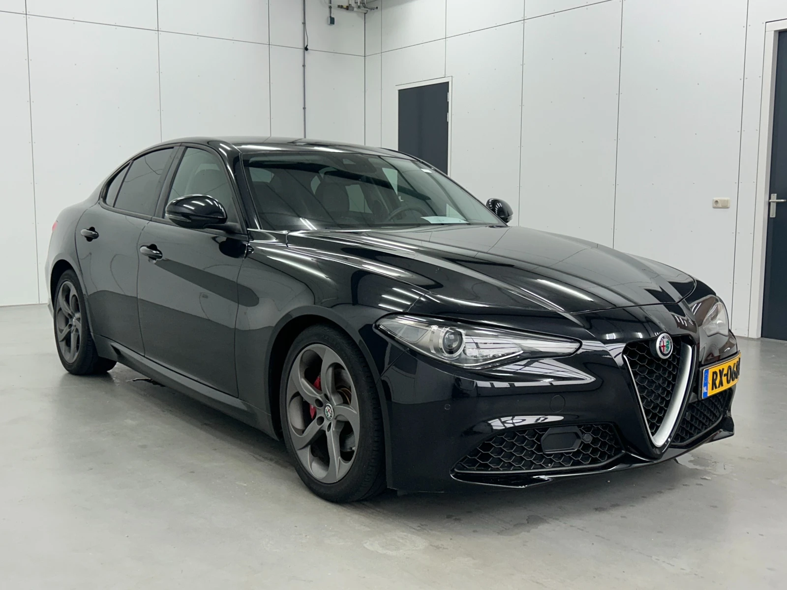 Alfa Romeo Giulia Super, снимка 2 - Автомобили и джипове - 55233052