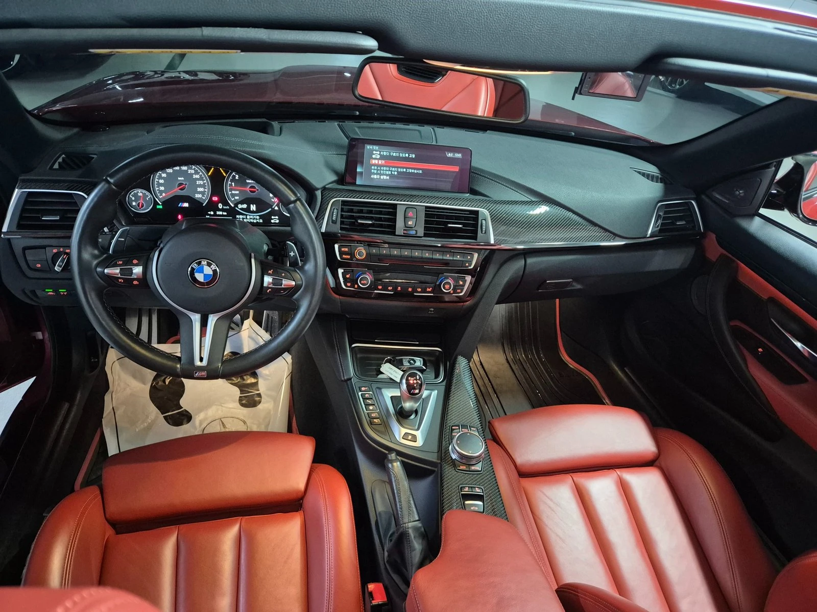 BMW M4 HUD* KEYLESS* ПОДГРЕВ ВОЛАН* КРАЙНА ЦЕНА, снимка 6 - Автомобили и джипове - 55271901