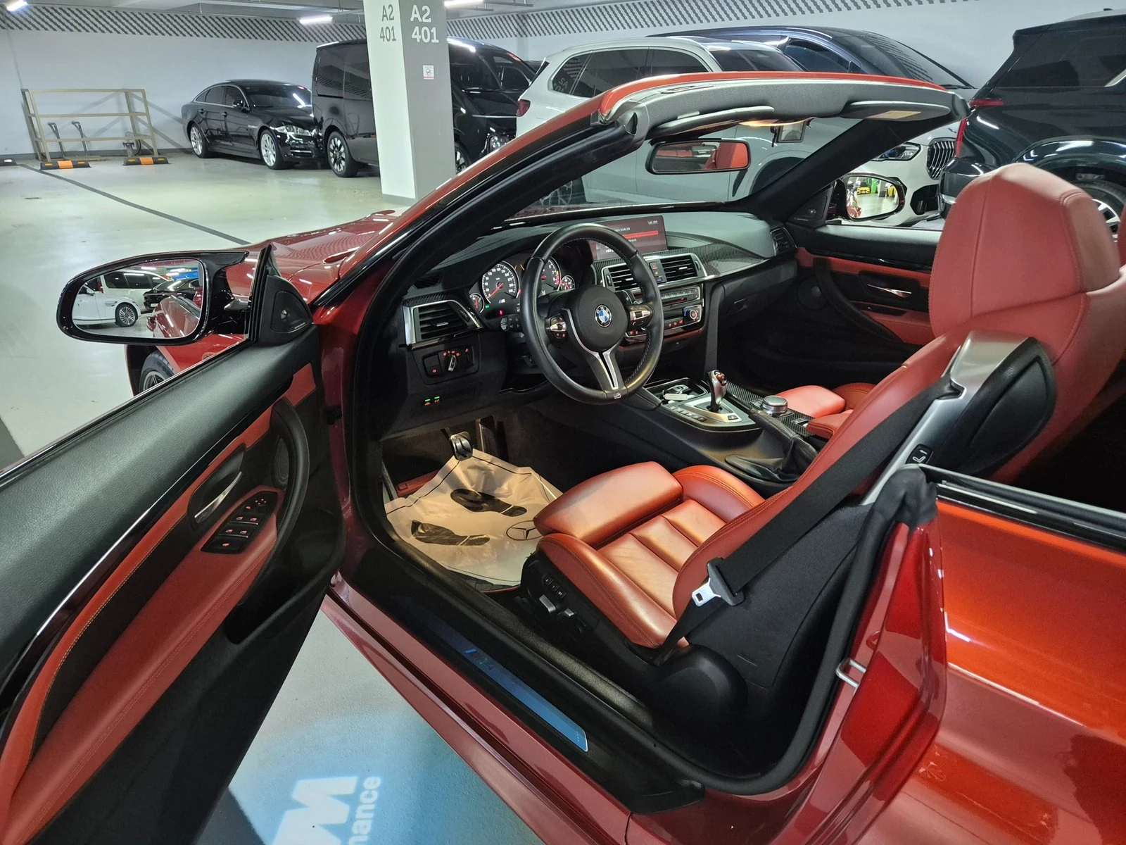BMW M4 HUD* KEYLESS* ПОДГРЕВ ВОЛАН* КРАЙНА ЦЕНА, снимка 12 - Автомобили и джипове - 55271901
