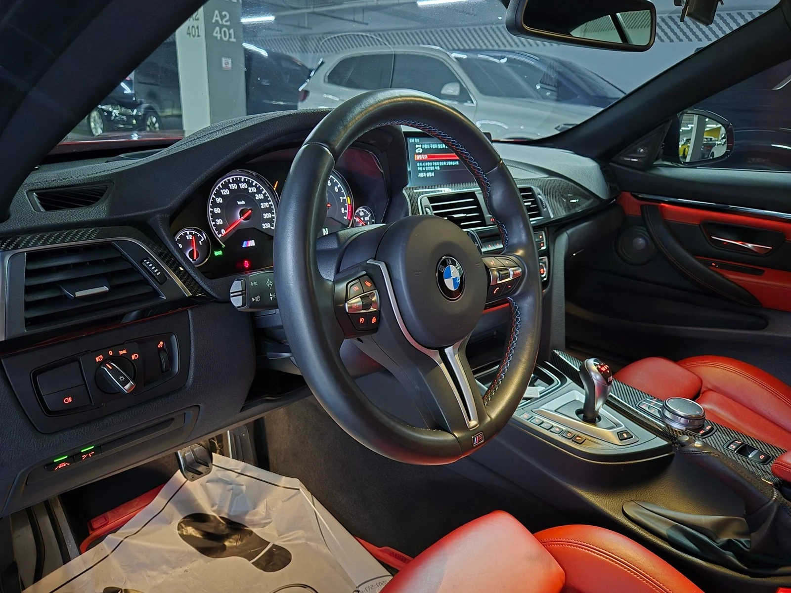 BMW M4 HUD* KEYLESS* ПОДГРЕВ ВОЛАН* КРАЙНА ЦЕНА, снимка 11 - Автомобили и джипове - 55271901