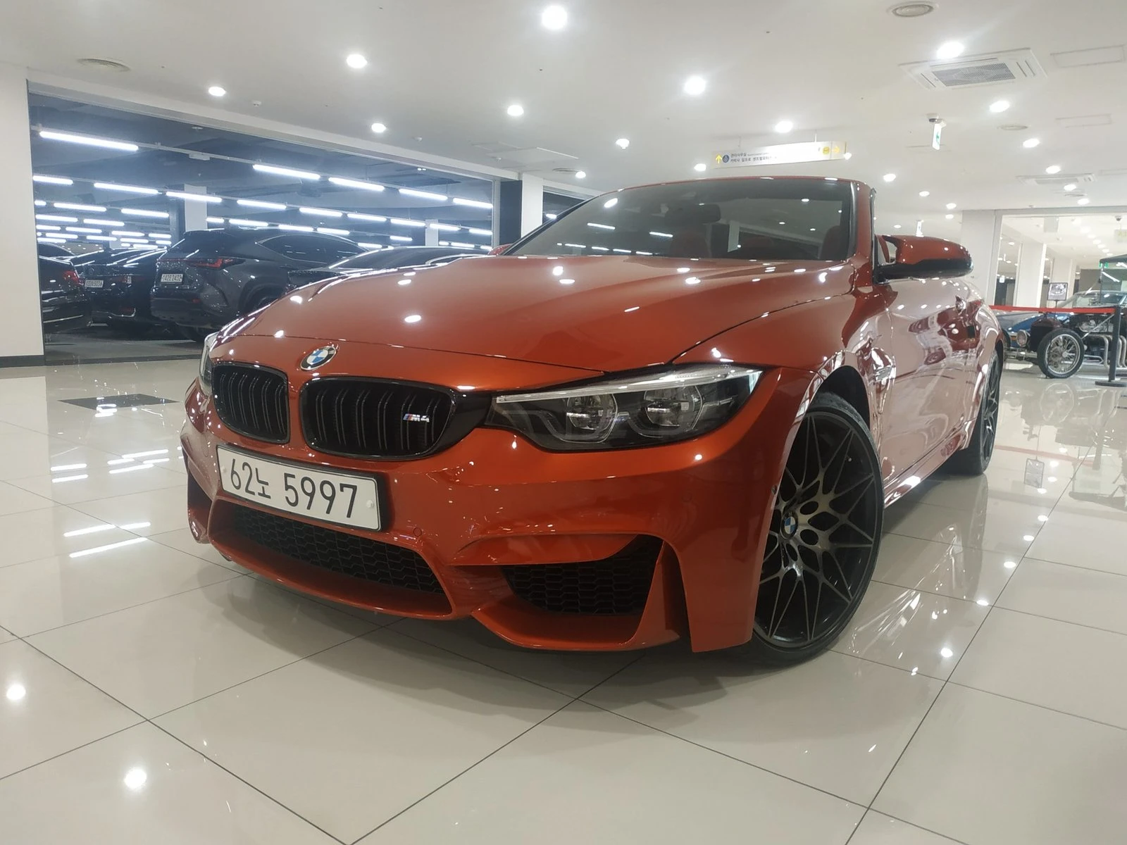 BMW M4 HUD* KEYLESS* ПОДГРЕВ ВОЛАН* КРАЙНА ЦЕНА