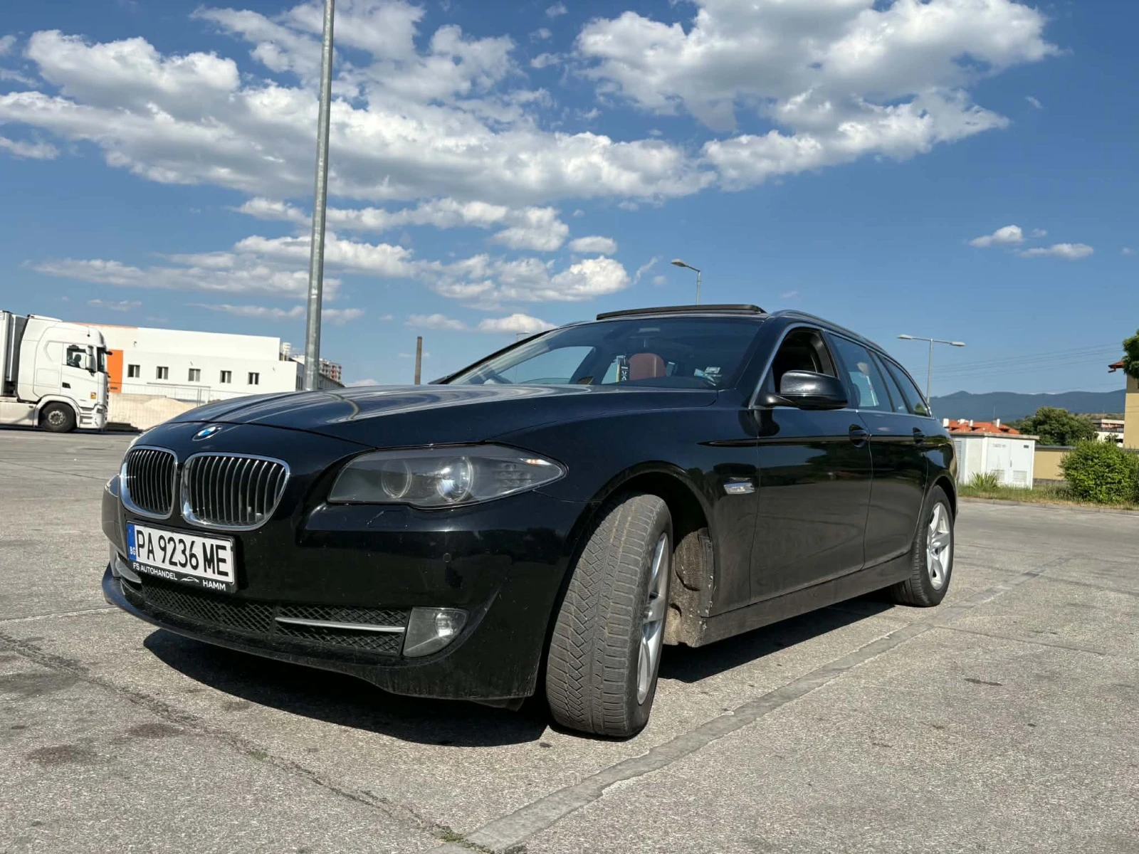 BMW 520, снимка 4 - Автомобили и джипове - 55380262