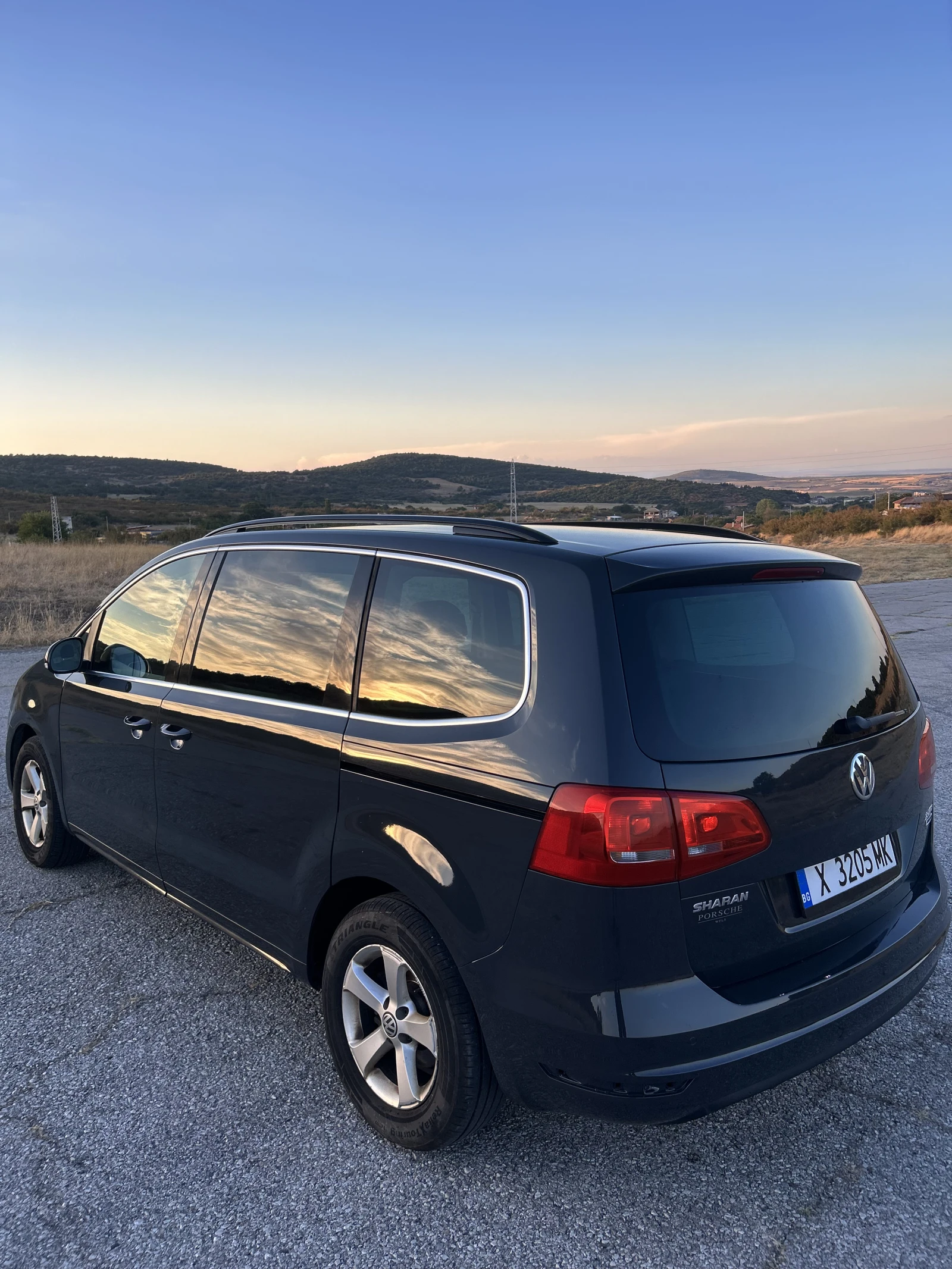 VW Sharan VW Sharan 2.0 TDI BlueMotion 6ск., снимка 4 - Автомобили и джипове - 55838116
