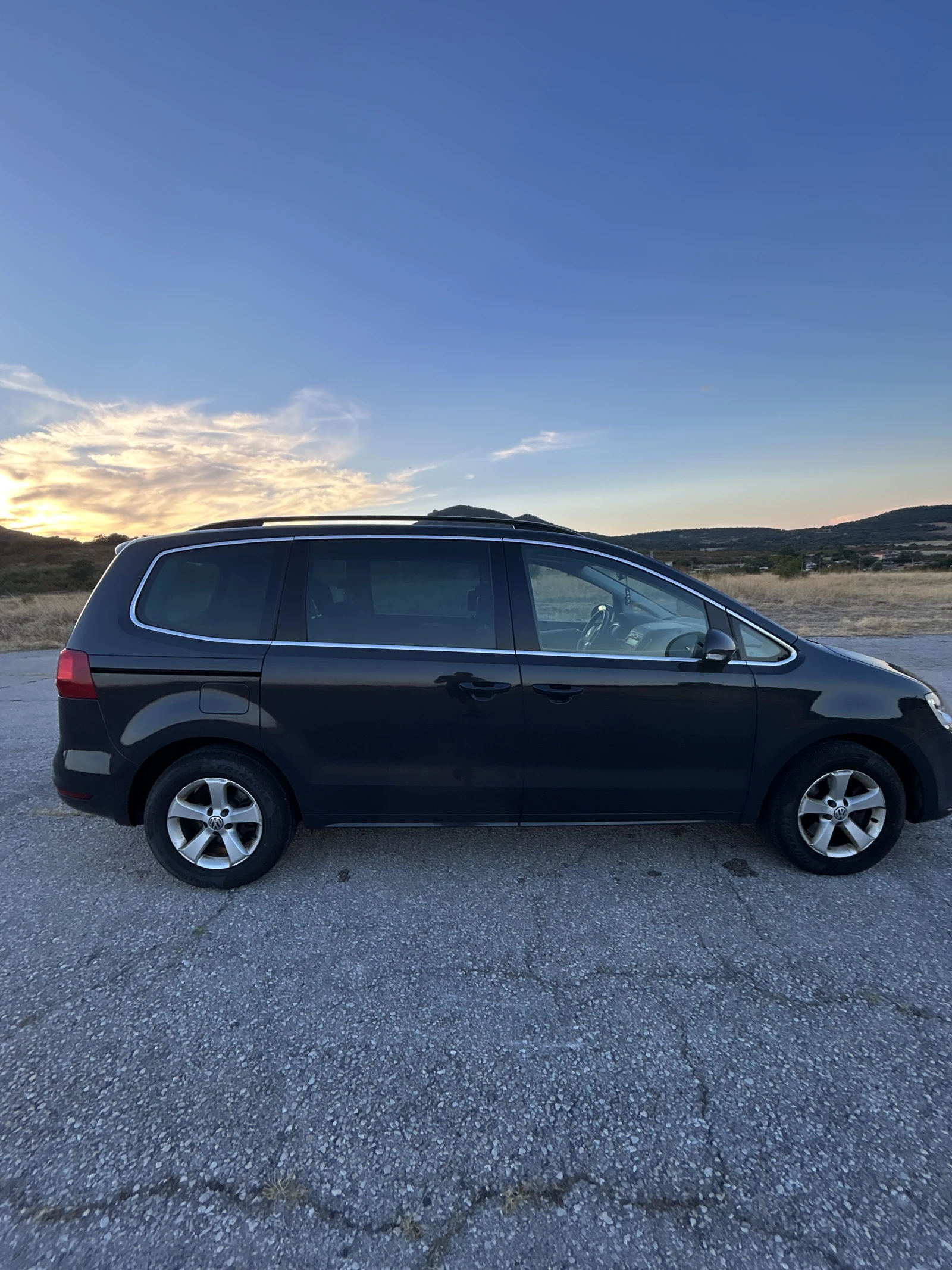 VW Sharan VW Sharan 2.0 TDI BlueMotion 6ск., снимка 7 - Автомобили и джипове - 55838116