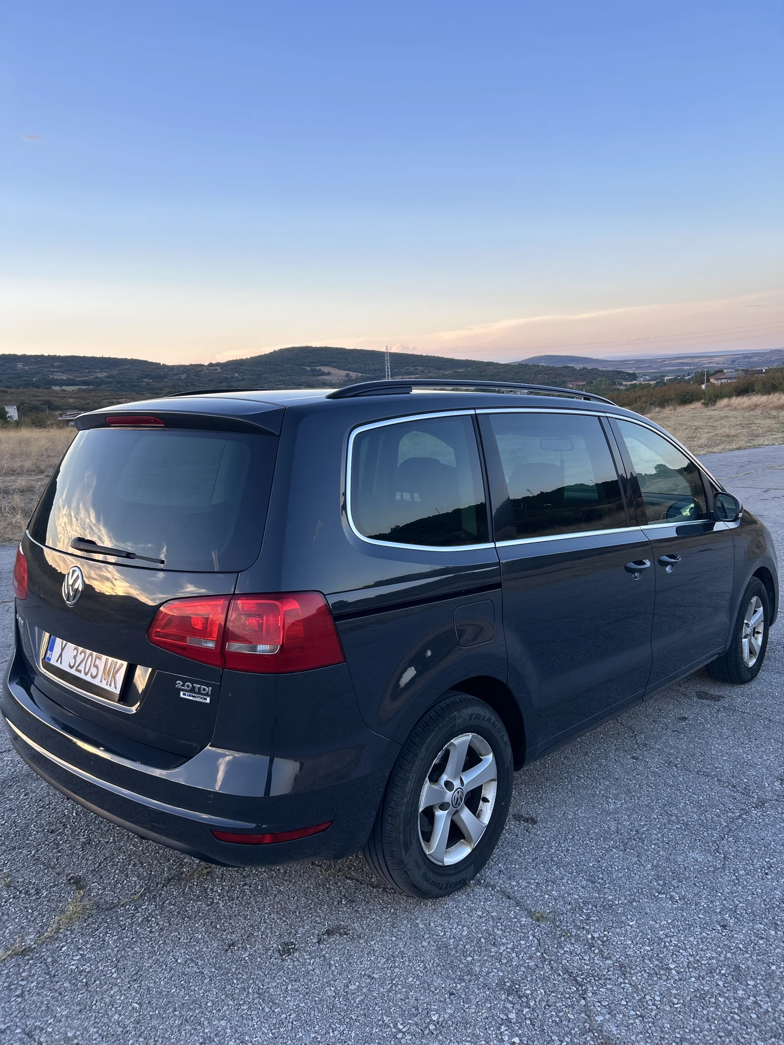 VW Sharan VW Sharan 2.0 TDI BlueMotion 6ск., снимка 6 - Автомобили и джипове - 55838116