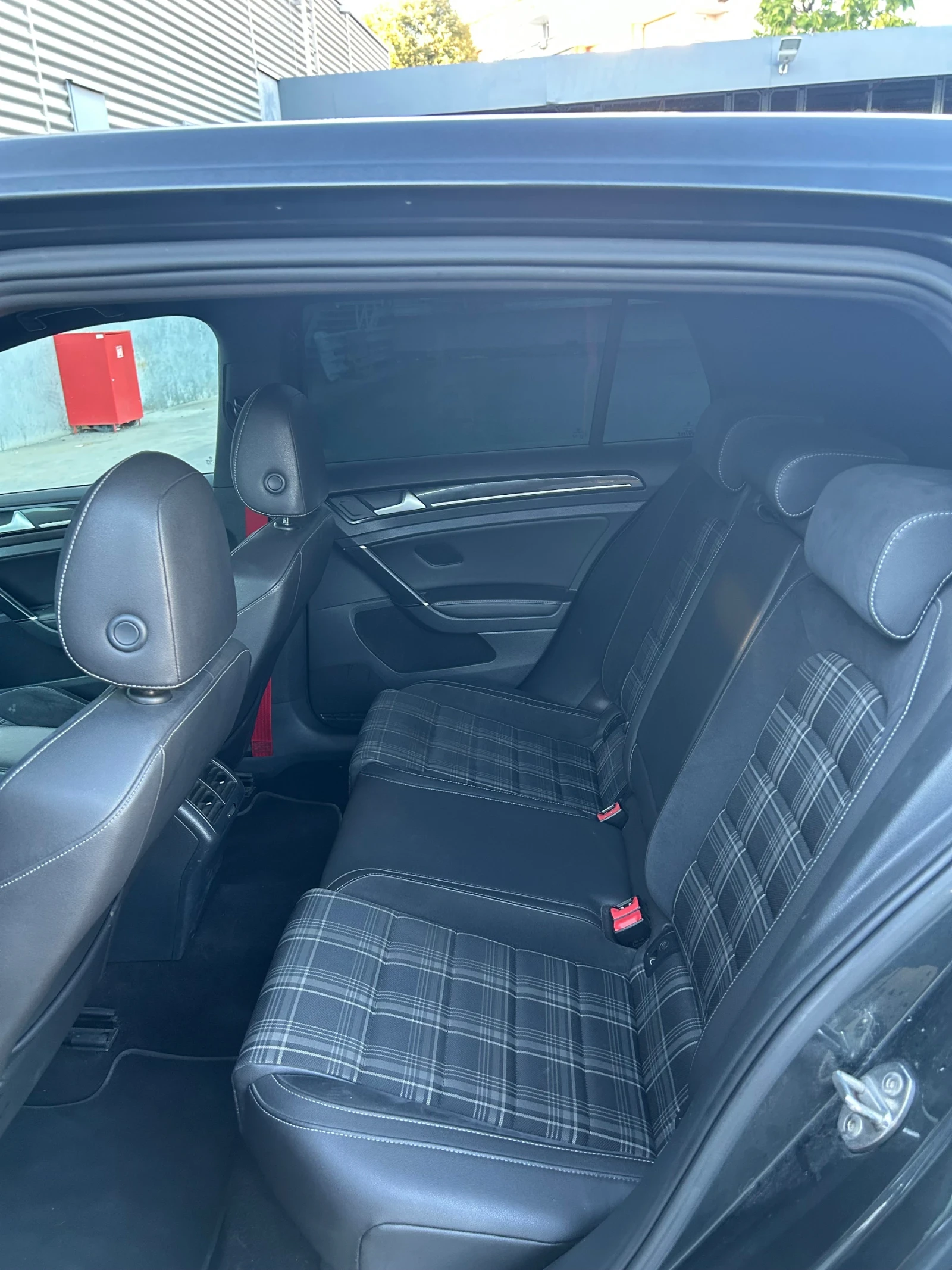 VW Golf, снимка 9 - Автомобили и джипове - 55994229
