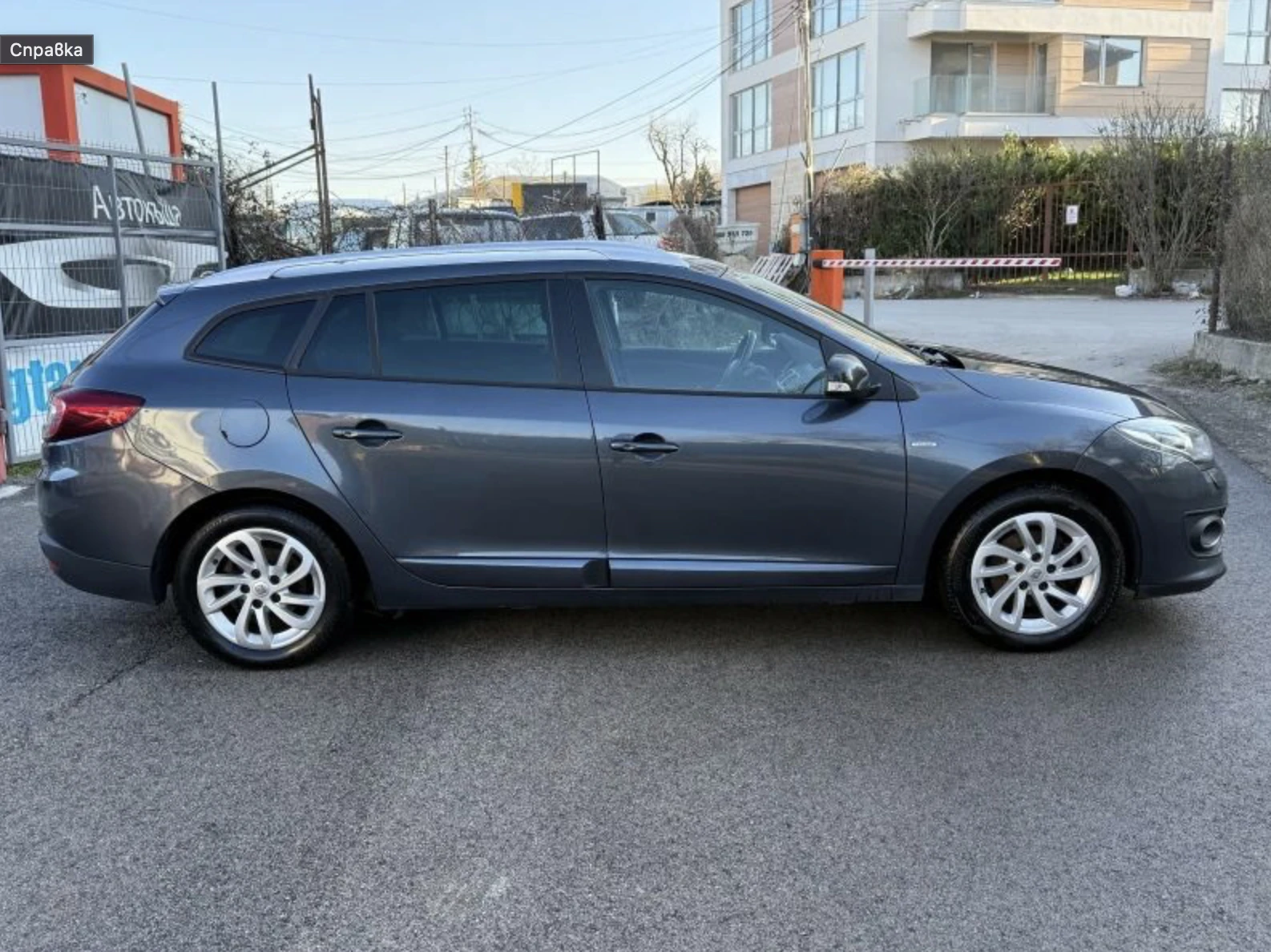 Renault Megane Limited , снимка 8 - Автомобили и джипове - 56117024