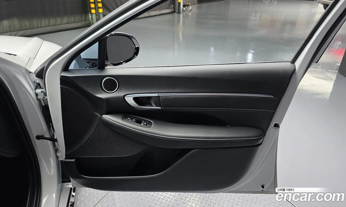 Hyundai Sonata 2.0 LPG, снимка 14 - Автомобили и джипове - 56155504