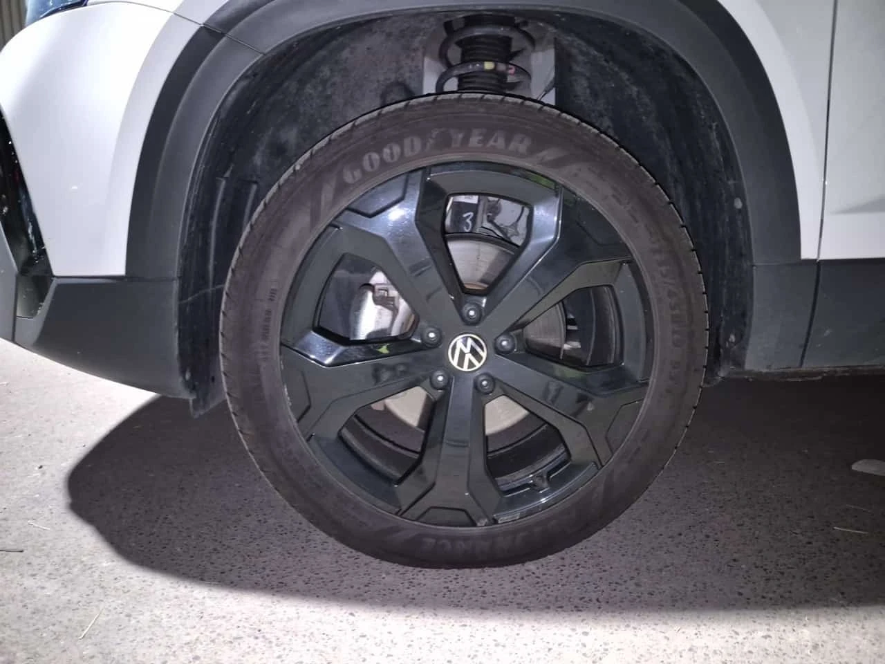VW Taos * COMFORTLINE BLACK EDITION * AWD * CARFAX * , снимка 6 - Автомобили и джипове - 56215907