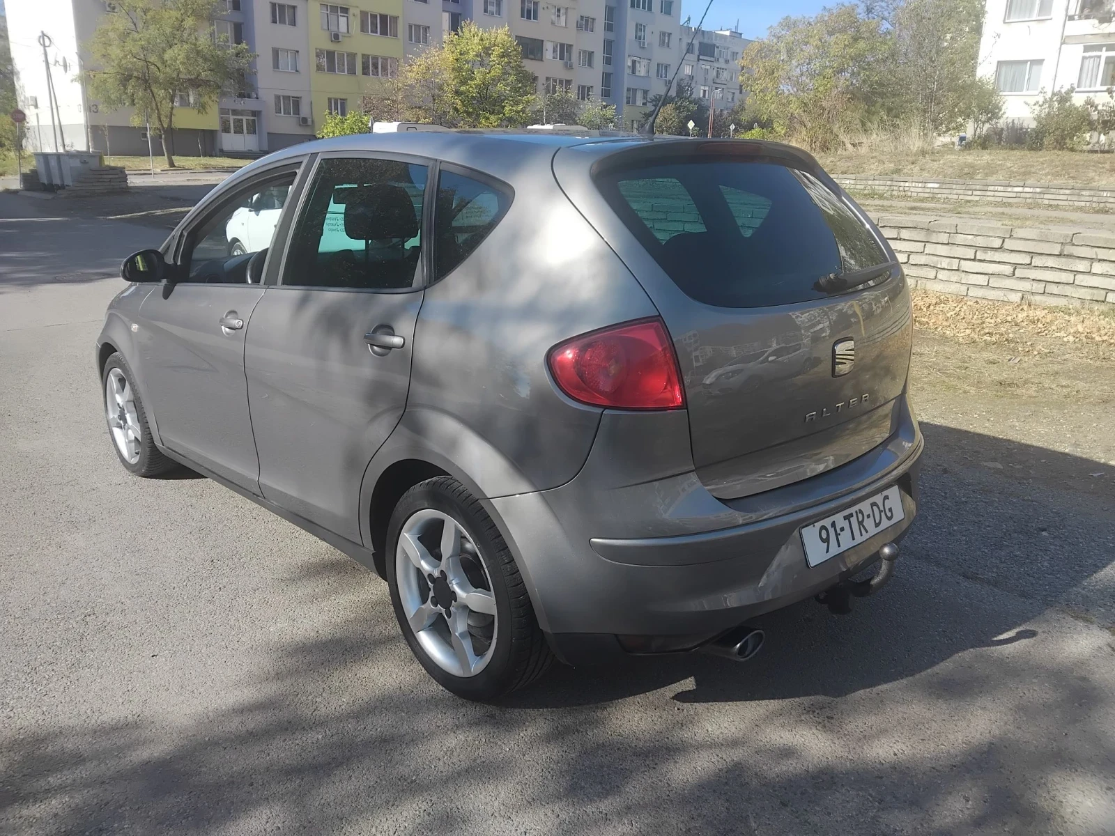 Seat Altea 1.9 BKC, снимка 6 - Автомобили и джипове - 56636174