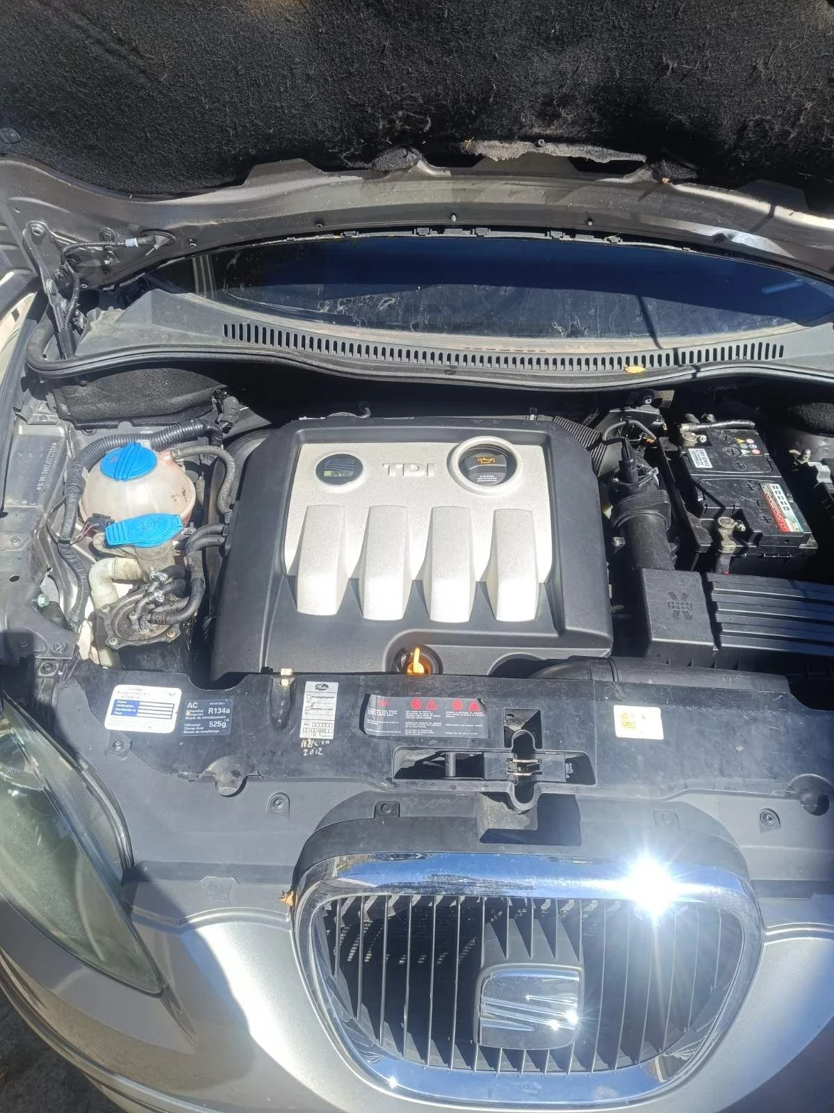 Seat Altea 1.9 BKC, снимка 10 - Автомобили и джипове - 56636174
