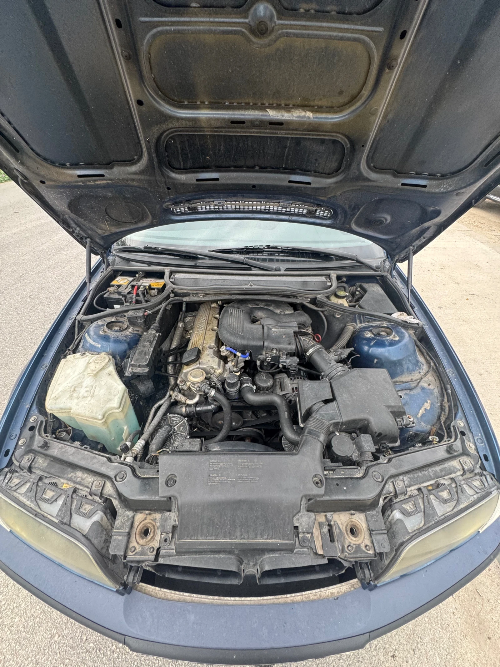 BMW 318, снимка 6 - Автомобили и джипове - 56659428