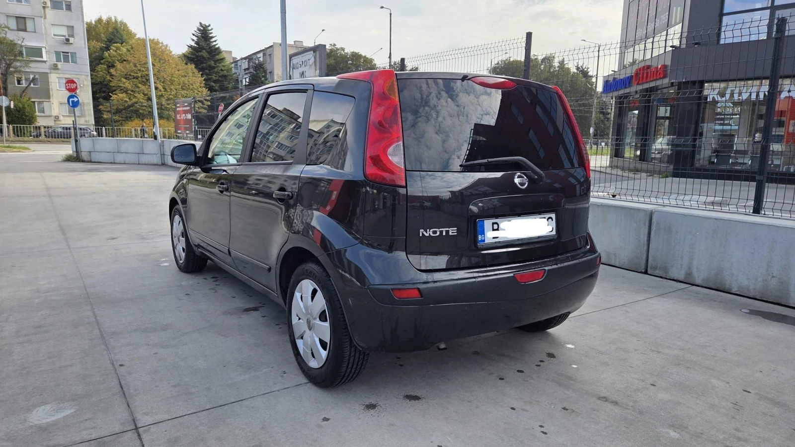 Nissan Note 1.4i 16v E11, снимка 2 - Автомобили и джипове - 56746709