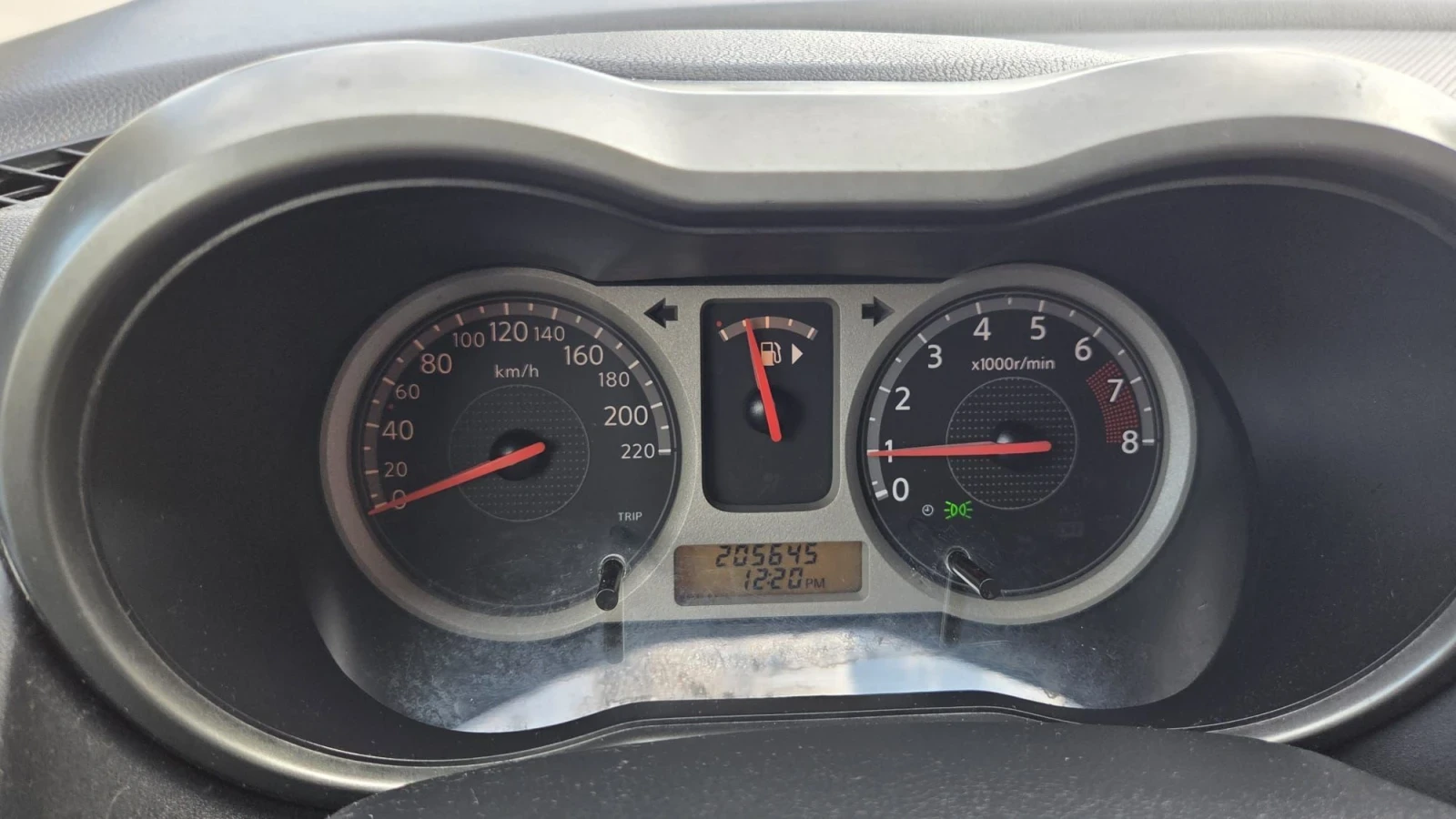 Nissan Note 1.4i 16v E11, снимка 8 - Автомобили и джипове - 56746709