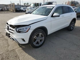  Mercedes-Benz GLC 30...