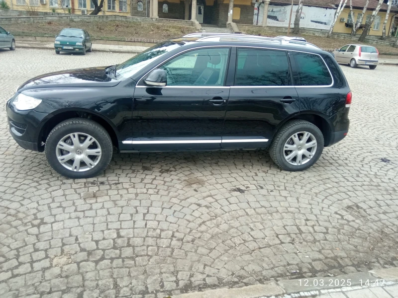 VW Touareg, снимка 2 - Автомобили и джипове - 49467130