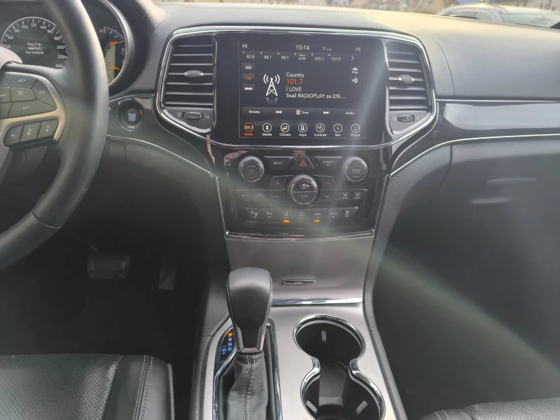 Jeep Grand cherokee OVERLAND, снимка 8 - Автомобили и джипове - 53224313