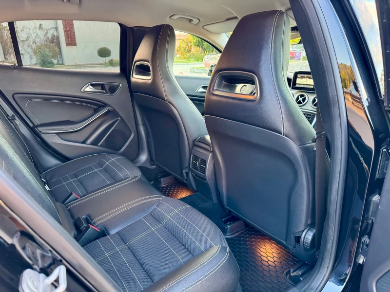 Mercedes-Benz GLA 220 CDI 4Matic 7G Подгрев Камера , снимка 12 - Автомобили и джипове - 51787722
