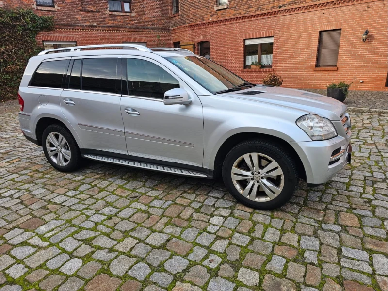 Mercedes-Benz GL 450 CDI 4MATIC, снимка 2 - Автомобили и джипове - 52892276