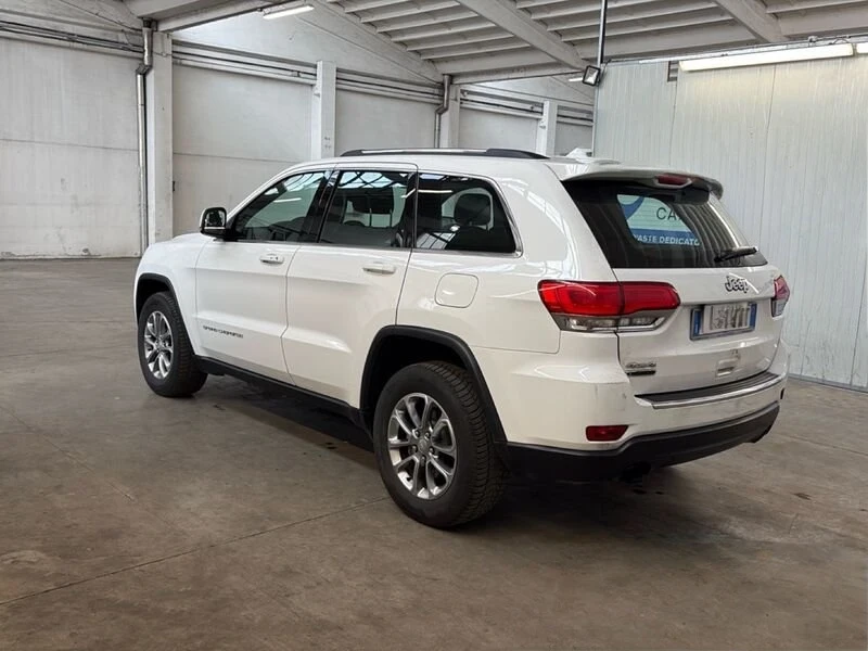Jeep Grand cherokee * 3.0CRD* Facelift* 2017* , снимка 4 - Автомобили и джипове - 55617690