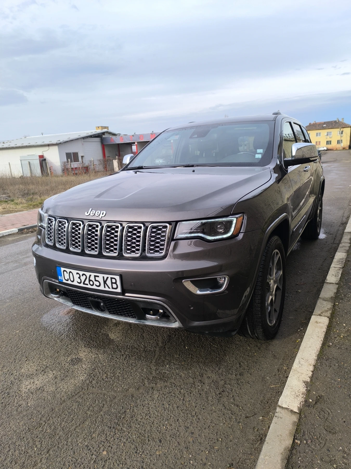 Jeep Grand cherokee OVERLAND - изображение 2