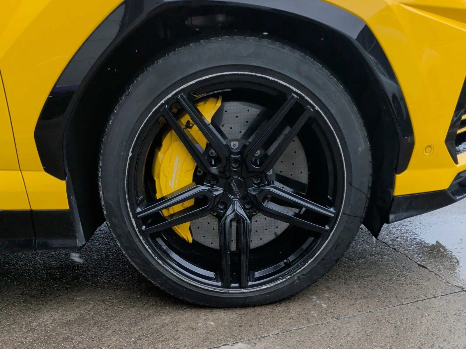 Lamborghini Urus  С РЕГИСТРАЦИЯ & АВТО КРЕДИТ  - изображение 9