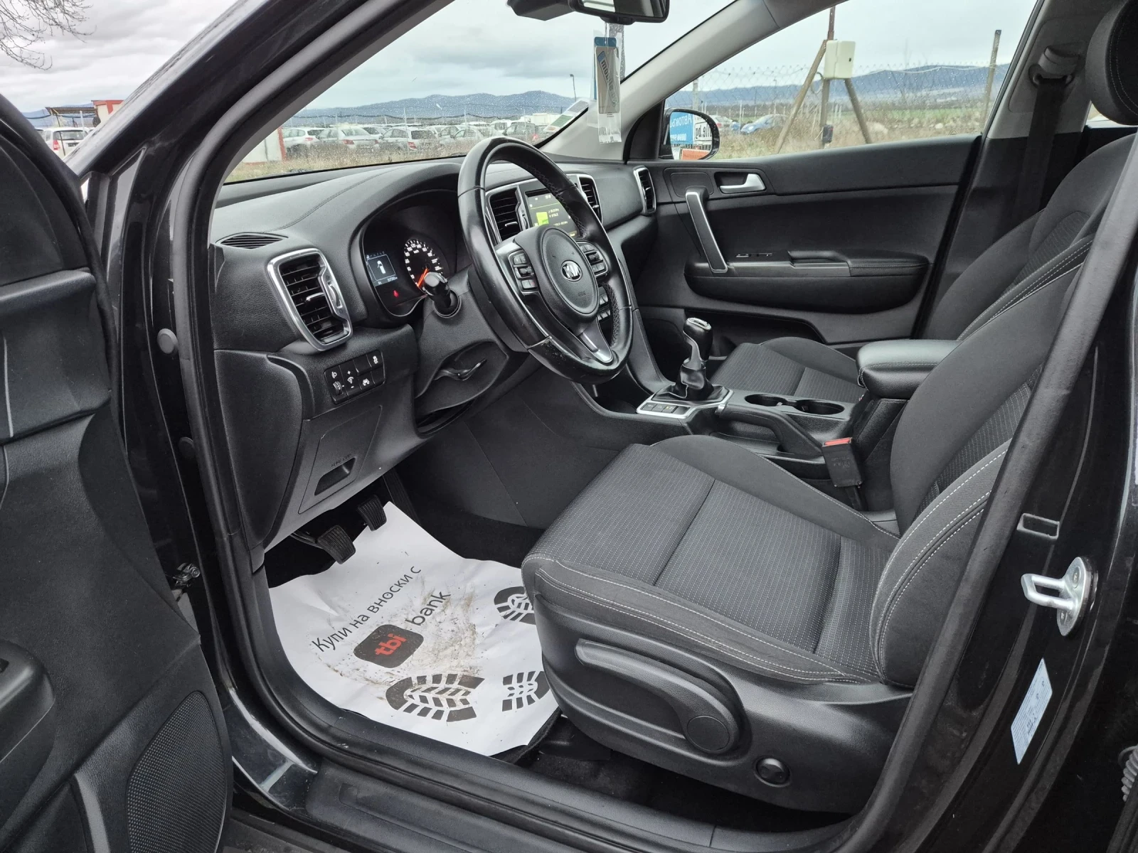 Kia Sportage 1, 7CRDI/КАМЕРА/НАВИГАЦИЯ, снимка 9 - Автомобили и джипове - 54257266