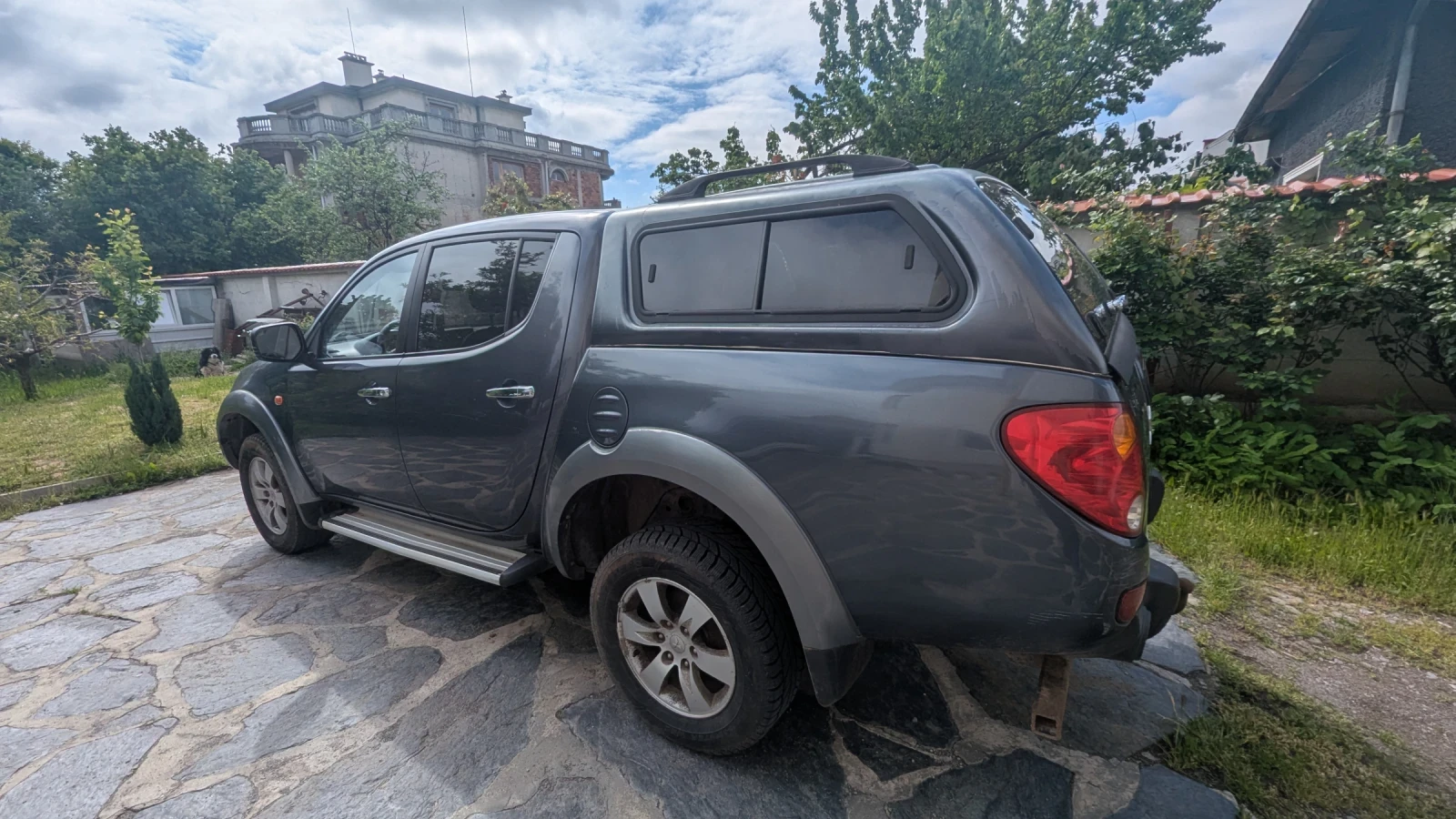 Mitsubishi L200, снимка 2 - Автомобили и джипове - 54594211