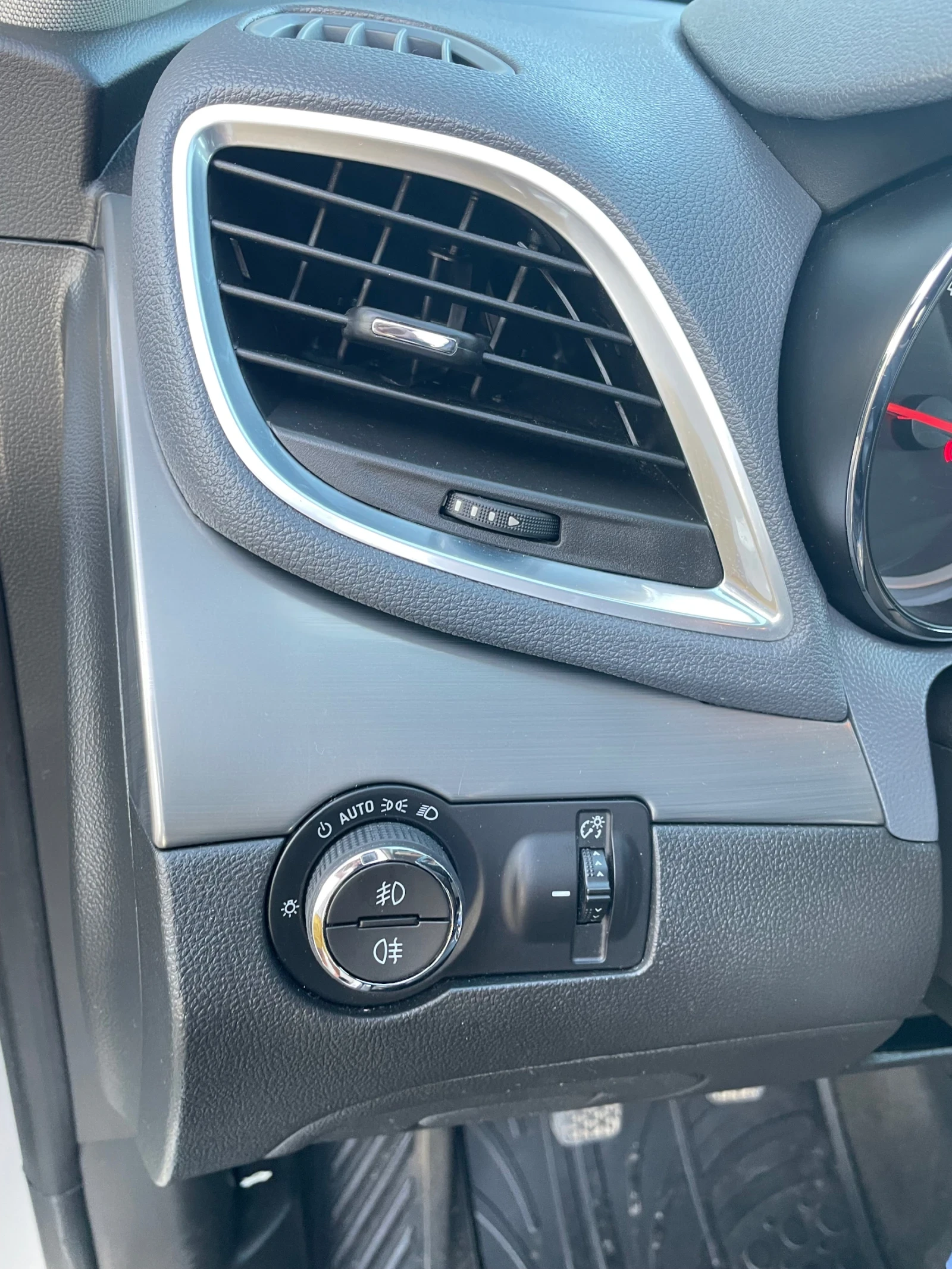 Opel Mokka, снимка 14 - Автомобили и джипове - 55084105
