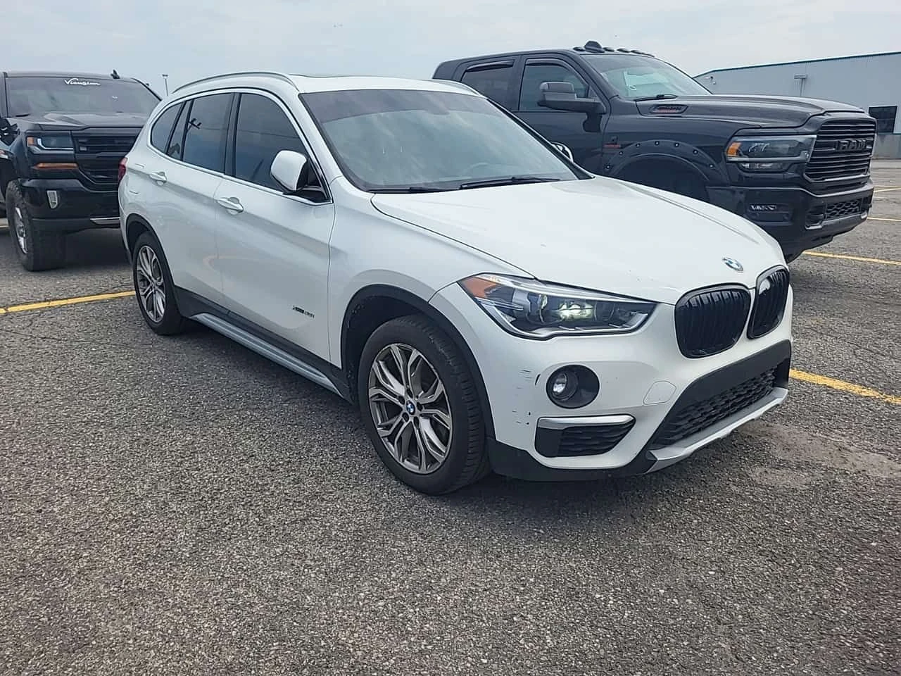 BMW X1 XDRIVE28I| ПОДГРЕВИ| ЗАДНА КАМЕРА| ПАНО| , снимка 2 - Автомобили и джипове - 55322202