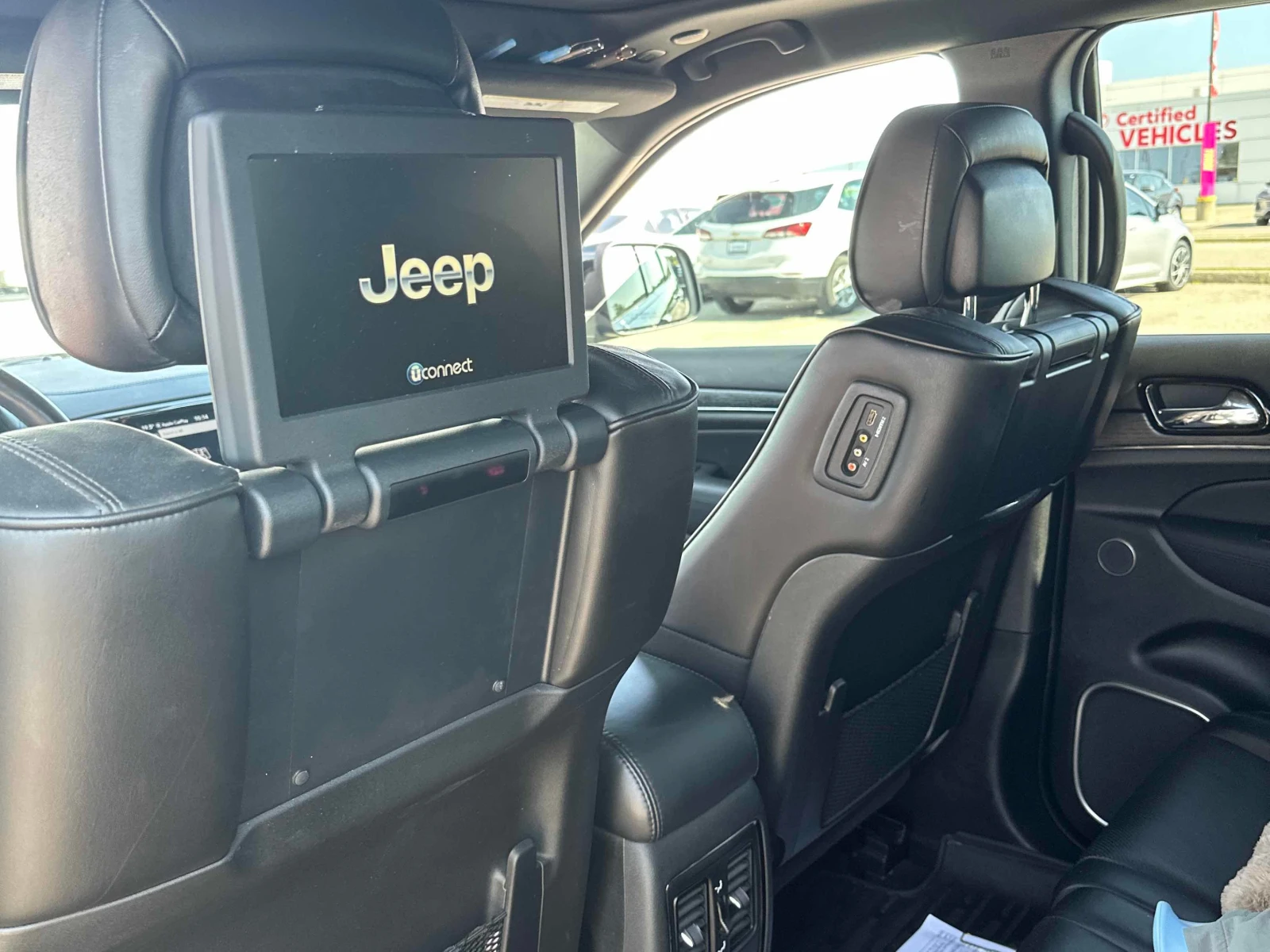 Jeep Grand cherokee High Altitude | ПАНОРАМА | ДИСТРОНИК | ТАБЛЕТИ, снимка 13 - Автомобили и джипове - 55875848