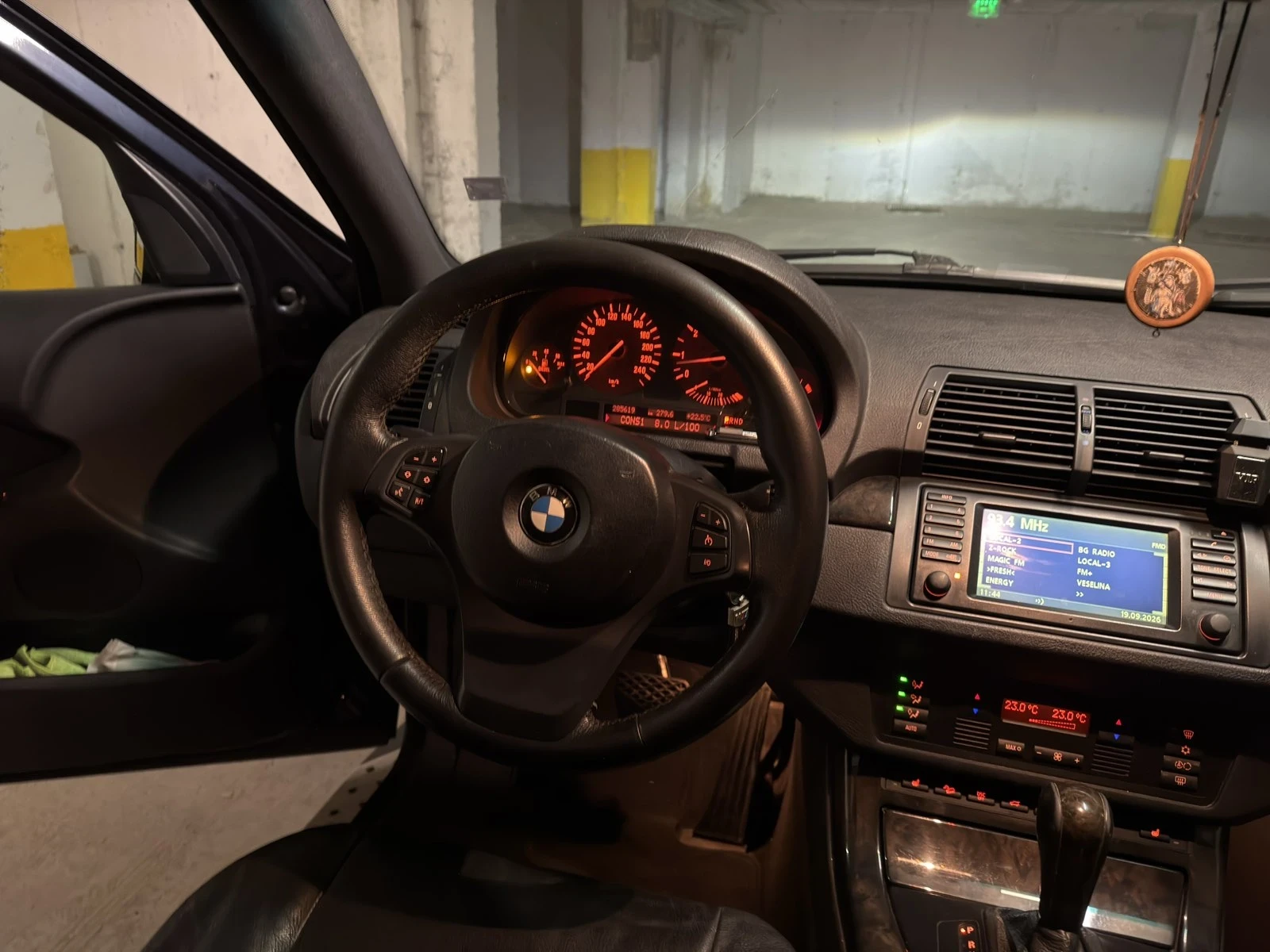 BMW X5, снимка 5 - Автомобили и джипове - 56137704