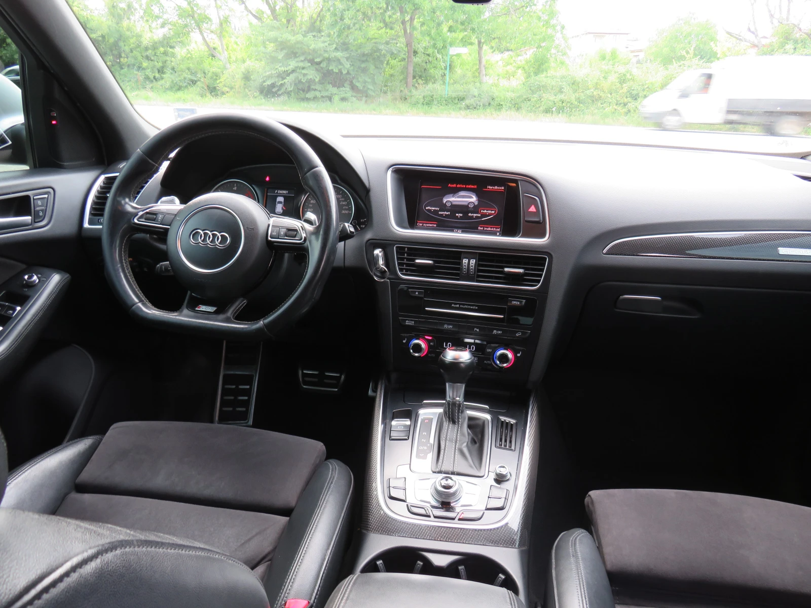 Audi SQ5 * 313к.с 8ZF CARBON* , снимка 11 - Автомобили и джипове - 56233928